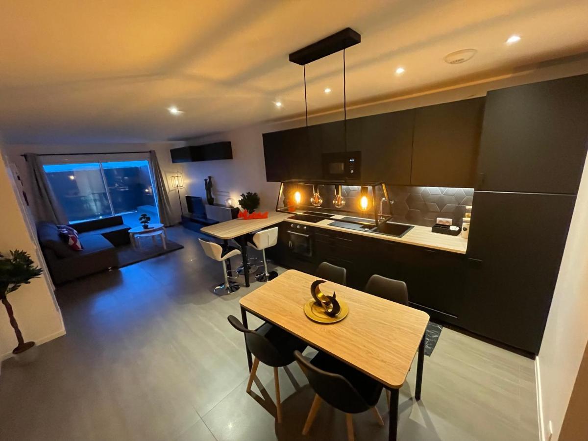 Villejust Gold Cocoon T3 74M2 Proche Centre Ville מראה חיצוני תמונה